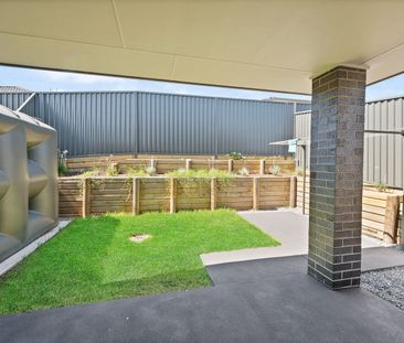 Modern 2 Bedroom Duplex - Photo 6