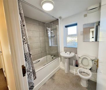 2 bedroom flat to rent - Photo 6