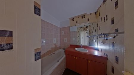 Location Appartement 2 pièces 51m² POITIERS 86000 - Photo 5