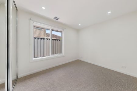Newly renovated family comfort in the heart of Keilor - Photo 5