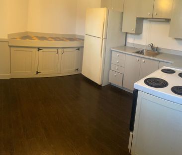 For Lease - 1237 Cedar Street Unit# Bsmt, Oshawa, Ontario - Photo 3