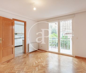 House for rent in Timón (Barajas) - Photo 1