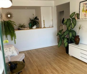 Superbe et grand 4 1/2 TRÈS lumineux et tranquille - Photo 4