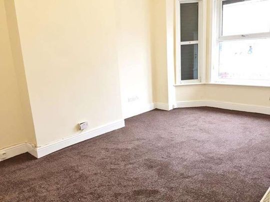 Langworthy Road, Salford, M6 - Photo 1