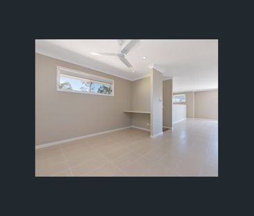 Lakeside Living at Its Finest - Photo 5