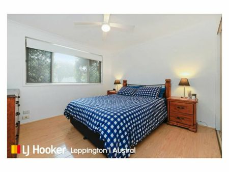 PERFECTLY SITUATED | WELL MAINTAINED VILLA - Photo 3