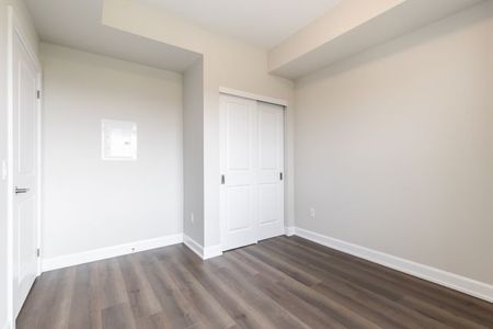 For Lease - 3220 William Coltson Avenue Unit# 1403, Oakville, Ontario - Photo 4