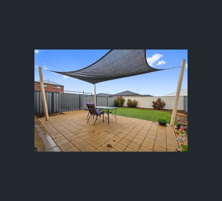 9 Neilson Ct, Munno Para West, SA 5115 - Photo 2