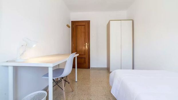 Avenida de Ausiàs March, Valencia, Valencian Community 46006 - Foto 1