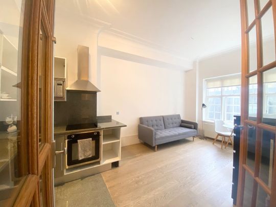 1 Bed Flat, Basildon Court, W1G - Photo 1