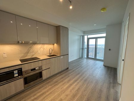 For Lease - 8 Interchange Way Unit# 4505, Vaughan, Ontario - Photo 4