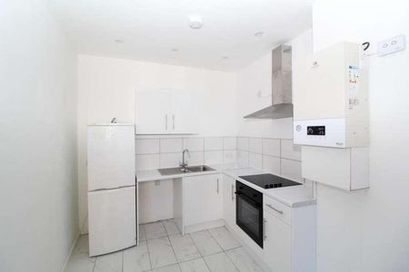 Pano Court, Bell Road, Sittingbourne, ME10 - Photo 3