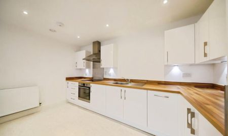 2 bedroom flat to rent - Photo 4