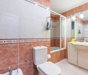 Avenida de Ausiàs March, Valencia, Valencian Community 46006 - Photo 4