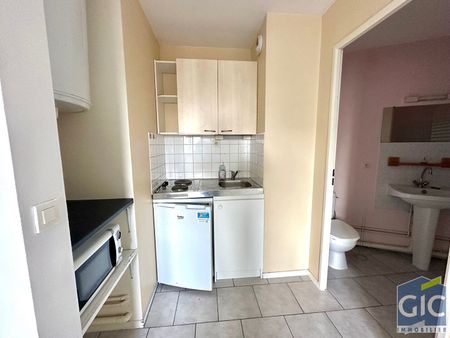 Location Appartement 1 pièce 22m² - Photo 5