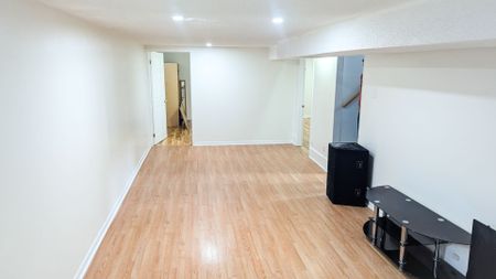 For Lease - 9 Gemshaw Crescent Unit# Bsmt, Toronto, Ontario - Photo 5
