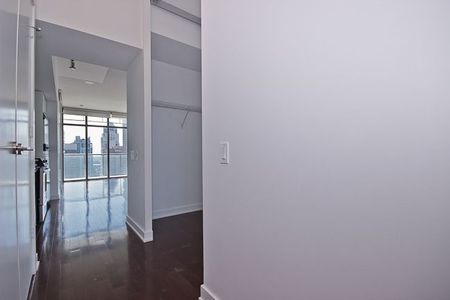 For Lease - 33 Charles Street Unit# 1609, Toronto, Ontario - Photo 3