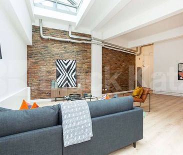 Fantastic opportunity to rent a warehouse conversion - Photo 2