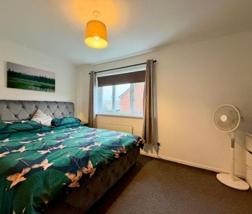 3 bedroom semi-detached house to rent - Photo 4