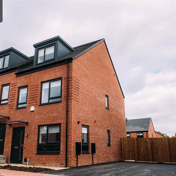 3 bedroom semi-detached house to rent - Photo 1