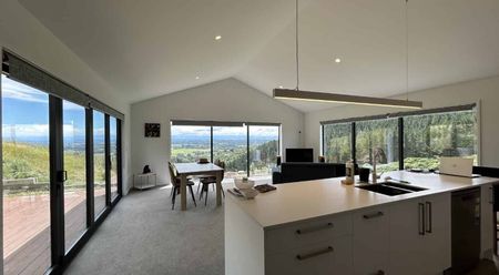 Hilltop haven - Photo 2