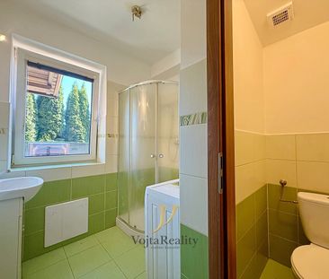 Pronájem bytu 1+kk 27 m² - Fotografie 4