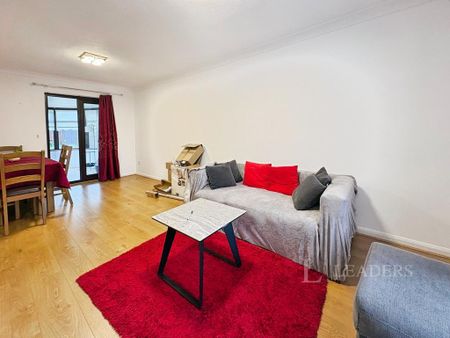 3 bedroom terraced house to rent - Photo 2