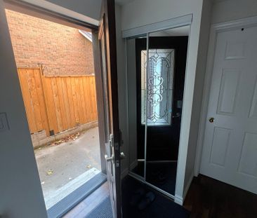 For Lease - 34 Timberline Trail Unit# Lower, Aurora, Ontario - Photo 1