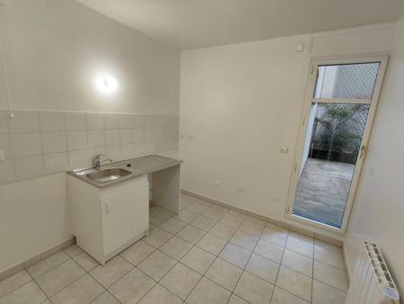 location Appartement T4 DE 93.22m² À PARIS - Photo 4