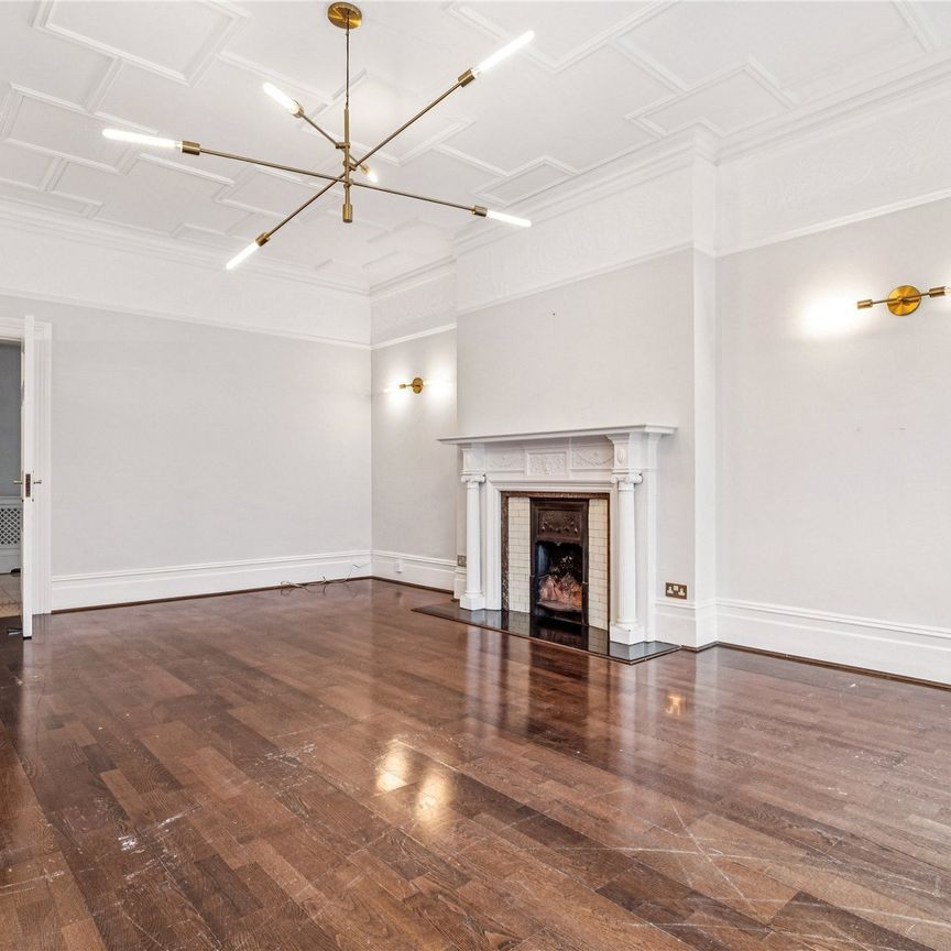 Oakwood Court, London, W14 ground floor flat to rent - Photo 1