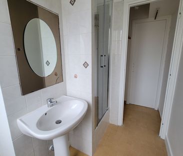 Location Appartement 2 pièces 51m² - Photo 5