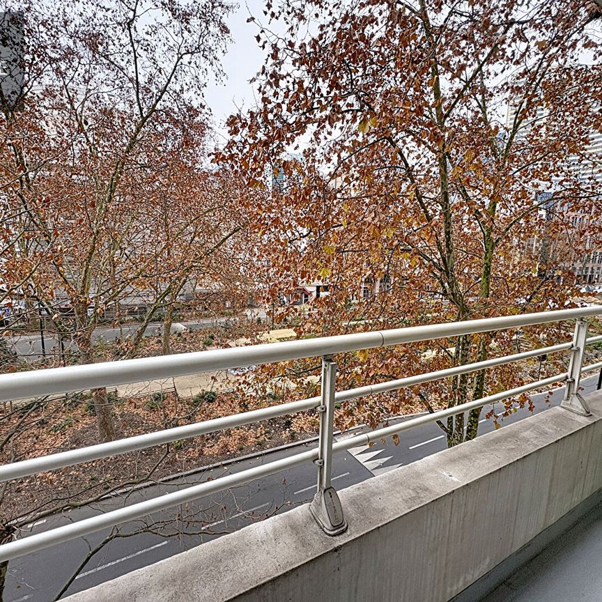 Appartement 1 pièce meublé COURBEVOIE - Photo 1