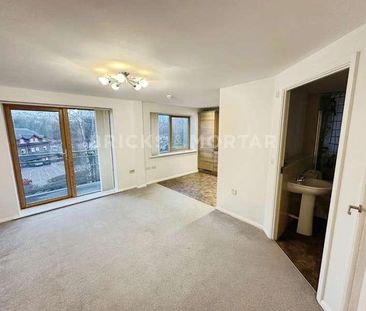 Green Lane, Gateshead, NE10 - Photo 1