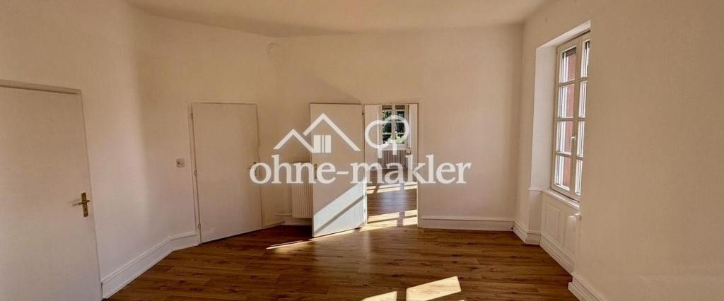 Wunderschöne 154 qm Altbau-Wohnung frisch renoviert mit Garten in herrlicher Altstadt Lage - Photo 1