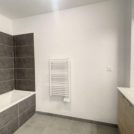Location Appartement P3 neuf Marseille 13ème - Photo 1