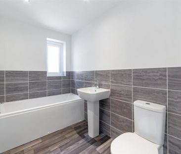 3 bedroom detached house to rent - Photo 6