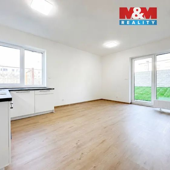 Pronájem, byt 1+kk, 37 m - Photo 1