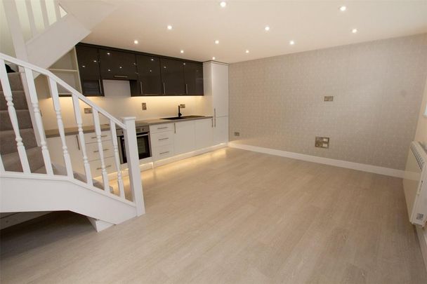 1 bedroom end of terrace house to rent - Photo 1