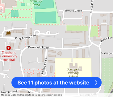 Downfield Road, Cheshunt - Photo 1