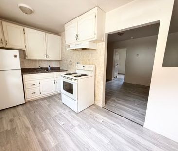 1-Bedroom Bachelor-Style Unit - Photo 2