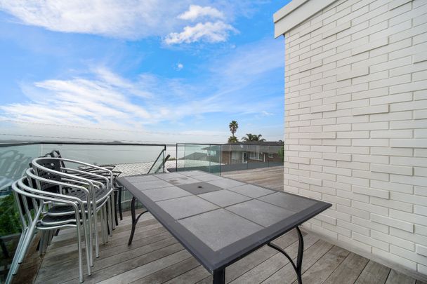 Designer 5 Bedroom Home Hillsborough - Photo 1