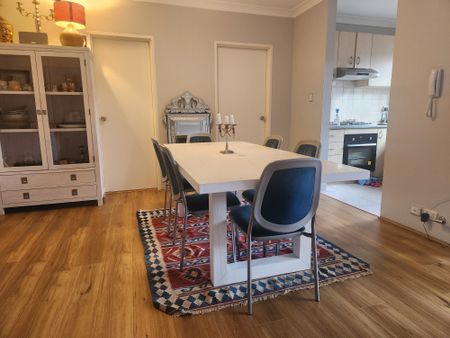 Dulwich Hill - Photo 3