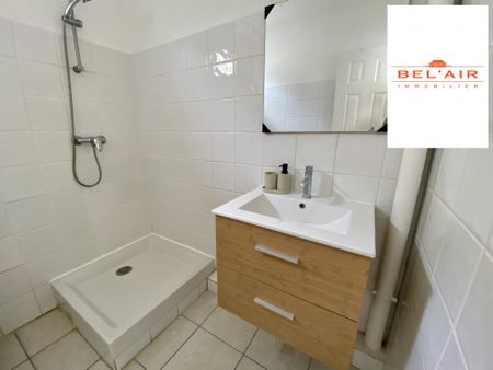 Location Appartement 2 pièces 32m² LE LAMENTIN 97232 - Photo 5
