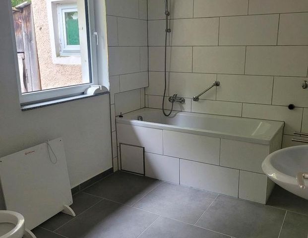 Frisch renovierte 3-Zimmer Wohnung zu vermieten - Photo 1