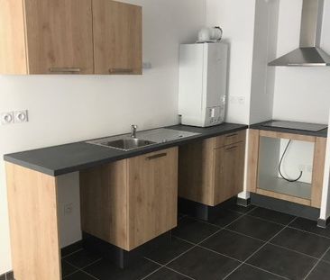 T2 AVEC TERRASSE ET UN PARKNG - Photo 3