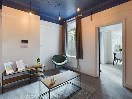 4 bedroom house to rent - Photo 1