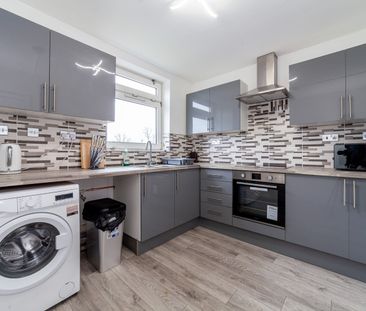 Room in a Shared Flat, Askill Drive, SW15 - Photo 2