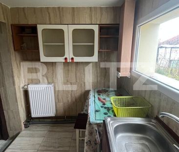 Apartament 2 camere, decomandat, 70 mp, zona Engels - Photo 2