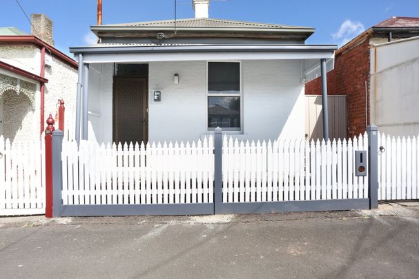 15 Nash Street, Brunswick VIC 3056 - Photo 1