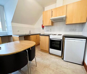 1 bedroom in a house share to rent - Photo 3